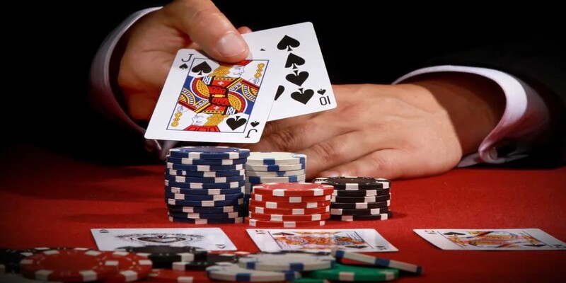 Poker trò chơi vua sòng bài dễ kiếm tiền